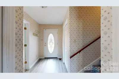 607 Edgewater Drive, Gaffney, SC 29340 - Photo 8