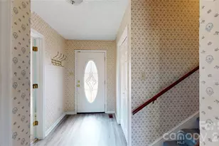 607 Edgewater Dr, Gaffney, SC 29340 - Photo 8