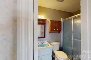 607 Edgewater Dr, Gaffney, SC 29340 - Photo 12