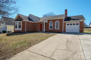 833 Brattleboro Ct, Charlotte, NC 28217 - Photo 2