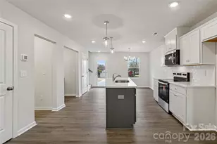 520 Bond St, Statesville, NC 28677 - Photo 14