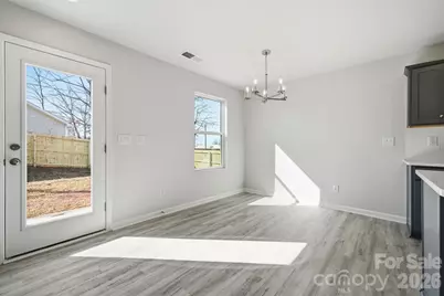 935 Wallace Street, Statesville, NC 28677 - Photo 6