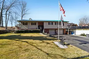 36 Kimberly Dr, Canton, NC 28716 - Photo 1