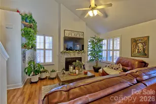 115 Park Vista Dr, Troutman, NC 28166 - Photo 2