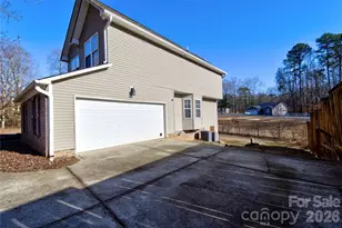 115 Park Vista Dr, Troutman, NC 28166 - Photo 10