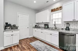 4320 Faraday St, Charlotte, NC 28208 - Photo 16