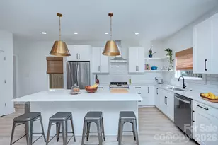 526 Seldon Dr, Charlotte, NC 28216 - Photo 6