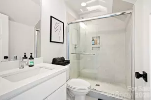 6021 Irwins Br Dr, Charlotte, NC 28217 - Photo 26