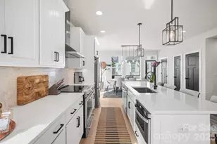 6021 Irwins Br Dr, Charlotte, NC 28217 - Photo 6