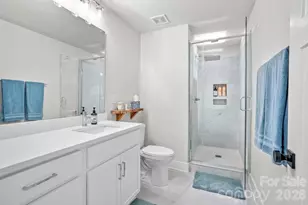 6021 Irwins Br Dr, Charlotte, NC 28217 - Photo 32