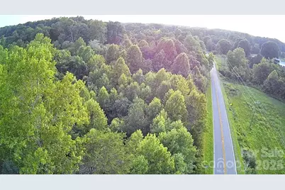 3609 E Nc 10 Highway, Claremont, NC 28610 - Photo 2