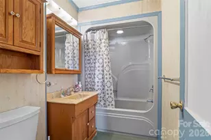 4676 Bowman Rd, Hickory, NC 28602 - Photo 18