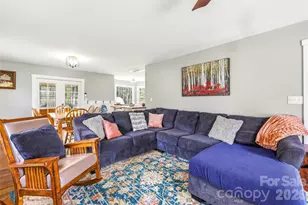 32 W Ashley Pl, Etowah, NC 28729 - Photo 16