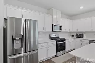 10971 Claystone Dr, Davidson, NC 28036 - Photo 2