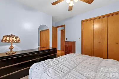 63 Independence Boulevard, Asheville, NC 28805 - Photo 16