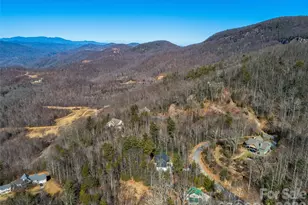 177 Shadow Run Rd, Hendersonville, NC 28792 - Photo 2