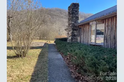 29 Cook Town Road, Bakersville, NC 28705 - Photo 2