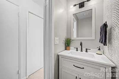 7911 Charter Oak Lane, Charlotte, NC 28226 - Photo 16