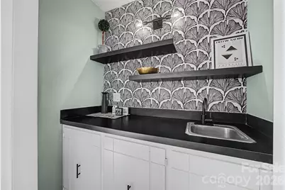 7911 Charter Oak Lane, Charlotte, NC 28226 - Photo 14