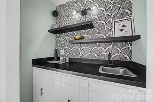 7911 Charter Oak Ln, Charlotte, NC 28226 - Photo 14