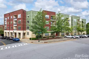 42 Schenck Pkwy, Asheville, NC 28803 - Photo 2