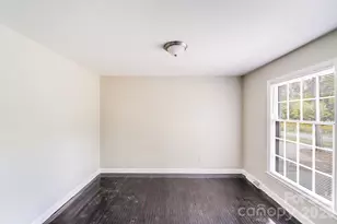 8337 Reedy Creek Rd, Charlotte, NC 28215 - Photo 10