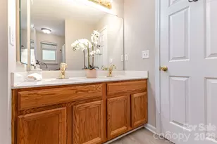 12327 Jessica Pl, Charlotte, NC 28269 - Photo 20