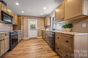 590 Big Oak Rd, Hendersonville, NC 28792 - Photo 12