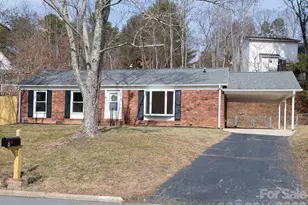 9 Lynwood Cir, Asheville, NC 28806 - Photo 1