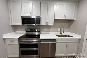 4739 Hedgemore Dr, Charlotte, NC 28209 - Photo 2