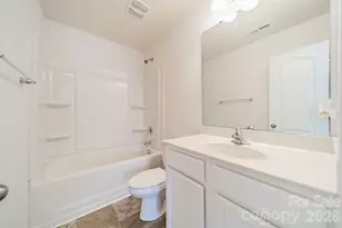 8315 Paw Valley Ln, Charlotte, NC 28214 - Photo 26