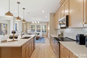 7141 Archimedes Ln, Charlotte, NC 28216 - Photo 8