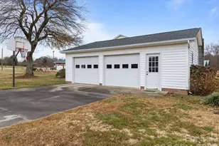 2050 Lake Rd, Salisbury, NC 28146 - Photo 30