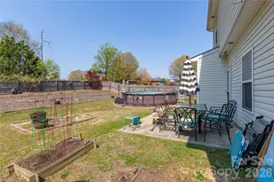 19449 Smith Cir, Cornelius, NC 28031 - Photo 16