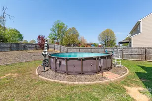 19449 Smith Cir, Cornelius, NC 28031 - Photo 10
