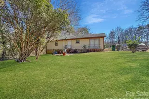 6531 Rosecran Dr, Charlotte, NC 28215 - Photo 6