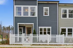 8410 Discovery Ln, Charlotte, NC 28216 - Photo 2