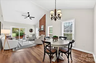 9227 N Vicksburg Park Ct, Charlotte, NC 28210 - Photo 16