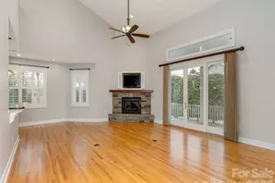 132 Towne Pl Dr, Hendersonville, NC 28792 - Photo 6