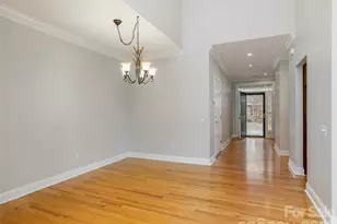 132 Towne Pl Dr, Hendersonville, NC 28792 - Photo 10