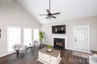 5919 Fitzwilliams Lane, Charlotte, NC 28270 - Photo 4