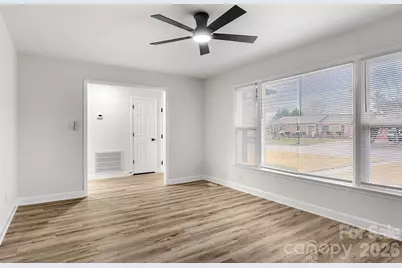 1527 Fieldcrest Circle, Rock Hill, SC 29732 - Photo 4