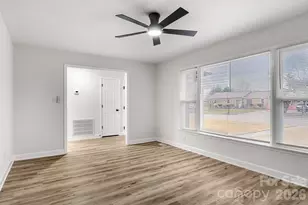 1527 Fieldcrest Cir, Rock Hill, SC 29732 - Photo 4