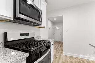 1527 Fieldcrest Cir, Rock Hill, SC 29732 - Photo 6