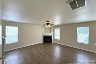6831 Sunman Rd, Charlotte, NC 28216 - Photo 2