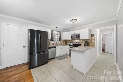 1437 Oak Hill Drive, Morganton, NC 28655 - Photo 10