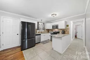 1437 Oak Hill Dr, Morganton, NC 28655 - Photo 10