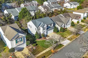 5815 Waverly Lynn Ln, Charlotte, NC 28269 - Photo 6