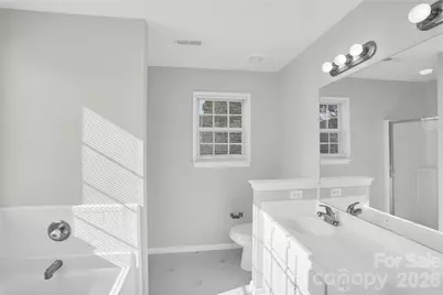 5815 Waverly Lynn Lane, Charlotte, NC 28269 - Photo 22