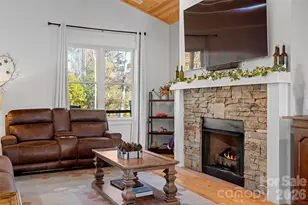 236 Cider Hl Ln, Hendersonville, NC 28792 - Photo 10